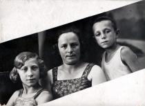 Fira Usatinskaya with her mother and brother