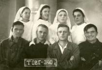 Grigoriy Golod with fellow soldiers in hospital