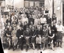 Henrich Zinger with teachers and students