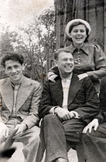 Ida Limonova's first husband Natan Shafir with his friends