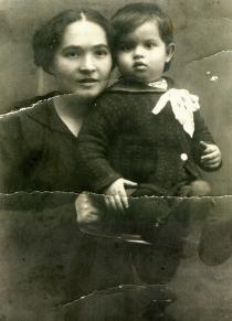 Ronia Finkelshtein's aunt Sonia Rabichkina with her son Boris Rabichkin
