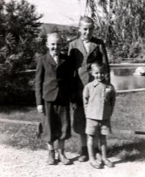 A Hochman gyerekek: Tibor, Miklós és Adalbert