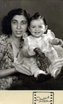 Dora Rozenberg and her daughter Mira