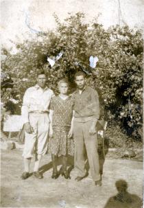 Maximilian, Roszalia and Miklos Klein