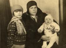 Ruth Goetzova with her mother Hilda Lasova and stepsister Vera