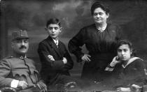 Lilly Krauskopfova and her family