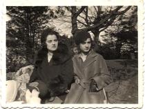 Lea Merenyi with her mother on Margitsziget