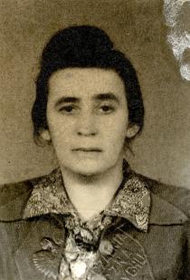 Mina Fischbein after WWII