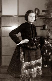 Magdalena Grossberger in traditional German dress