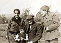 Rahela Perisic's parents Luna and David Albahari and her brother Moric